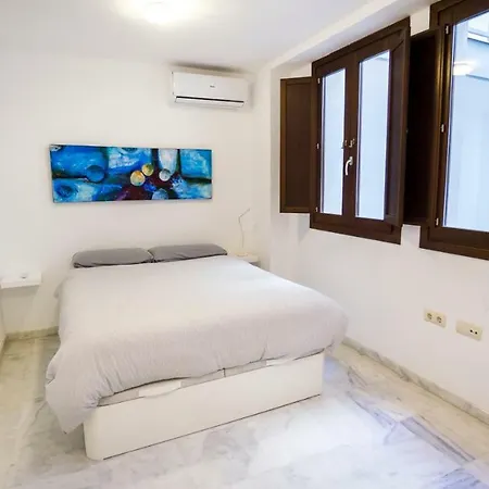 Rentalsevilla Espacioso Duplex En La Puerta Real Apartment